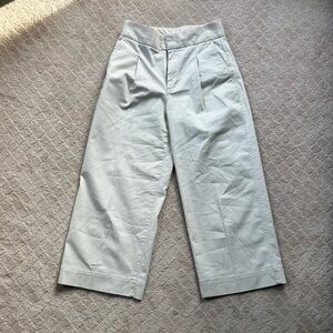 Gap Wide-Leg Khaki Pants, size 2!